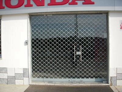 Controlportas Lda - Galeria - Grades de segurança - ENROLAR