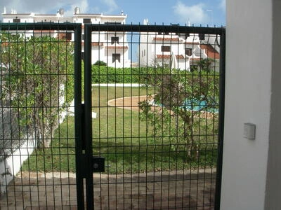 Controlportas Lda - Galeria - Controlo de Acessos com digicodes e leitores de pr