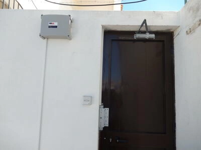 Controlportas Lda - Galeria - Controlo de Acessos com digicodes e leitores de pr