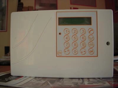 Controlportas Lda - Galeria - Comunicador / Intercomunicador GSM