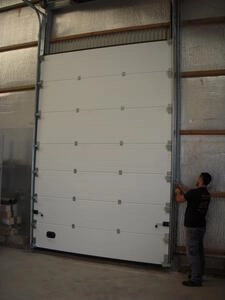 Controlportas Lda - Galeria - Portões seccionados  - INDUSTRIAIS