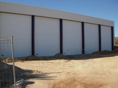 Controlportas Lda - Galeria - Portões seccionados  - INDUSTRIAIS